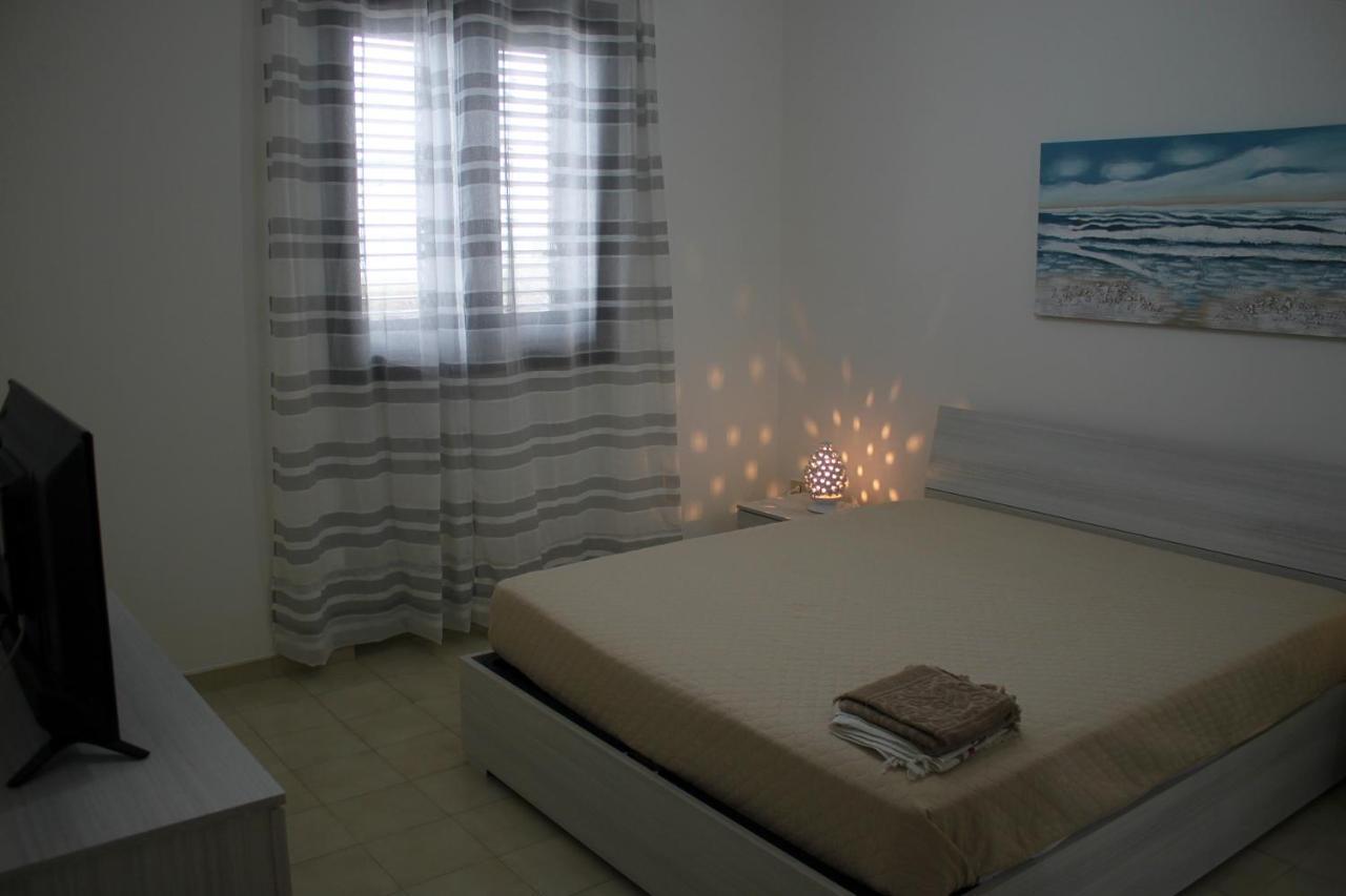 Giu Al Mar - Apartment Порто-Чезарео Екстер'єр фото